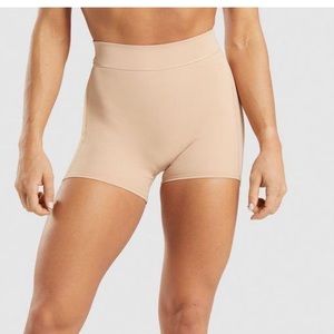Gymshark KK Fit Shorts - Warm Buff